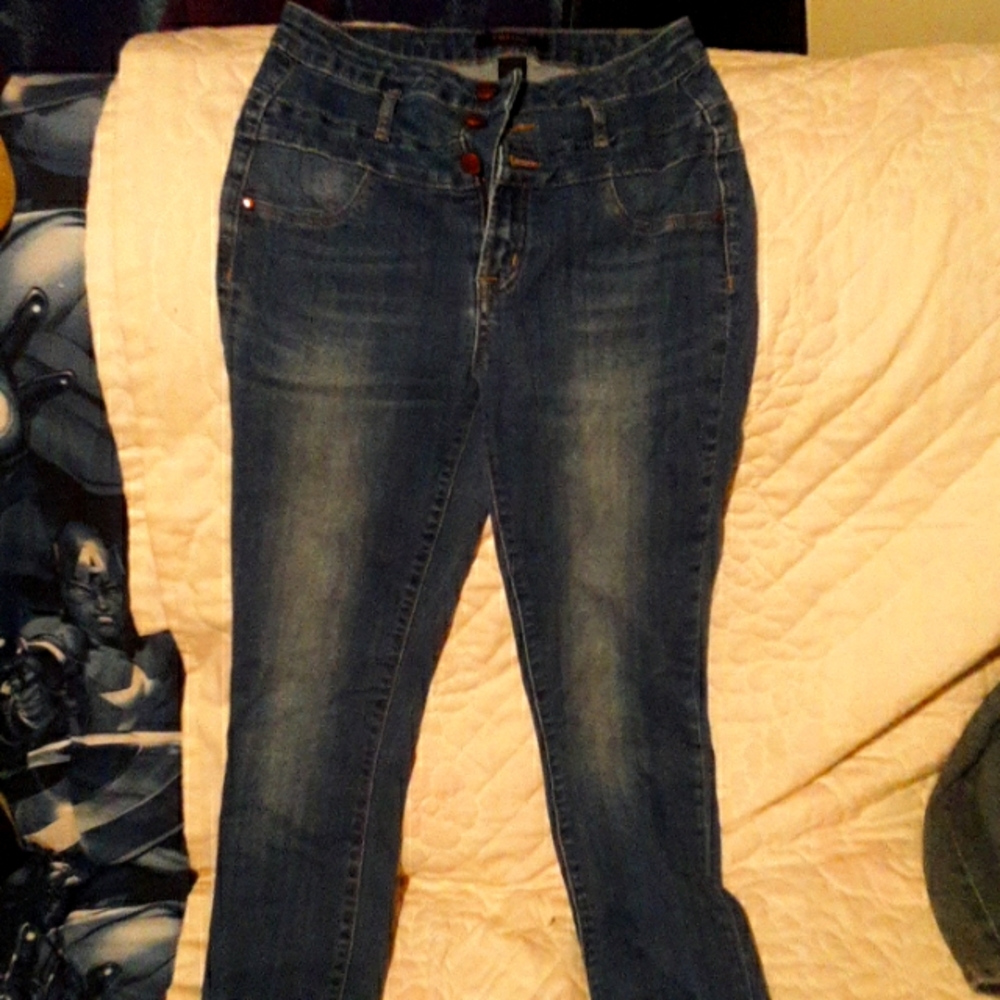 Size 6 refuge women's denim jeans